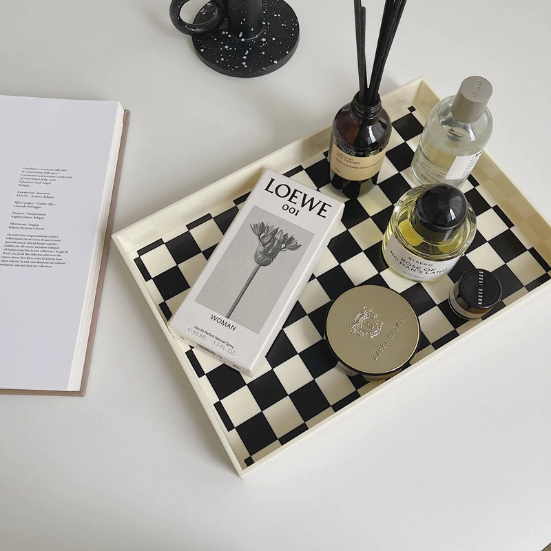 Checkered Tray
