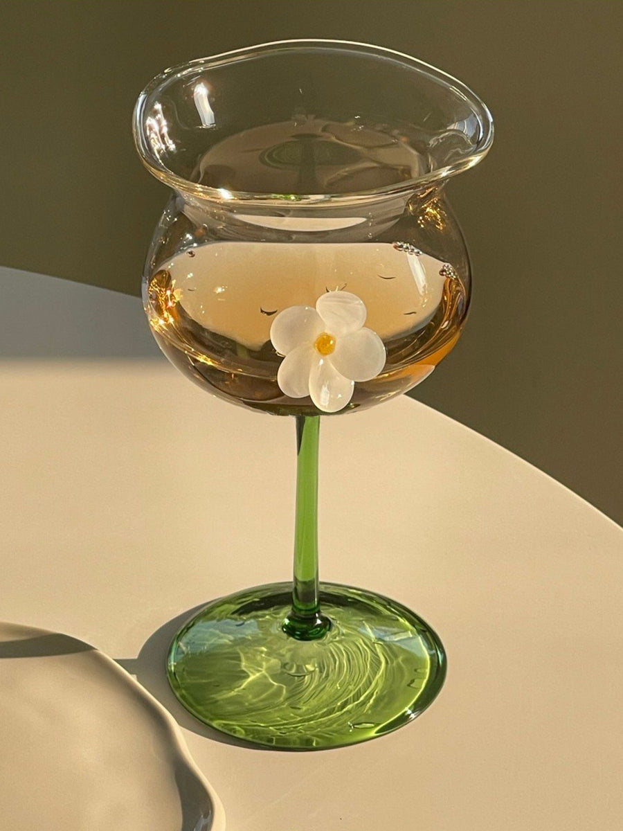 Daisy Wine Glass