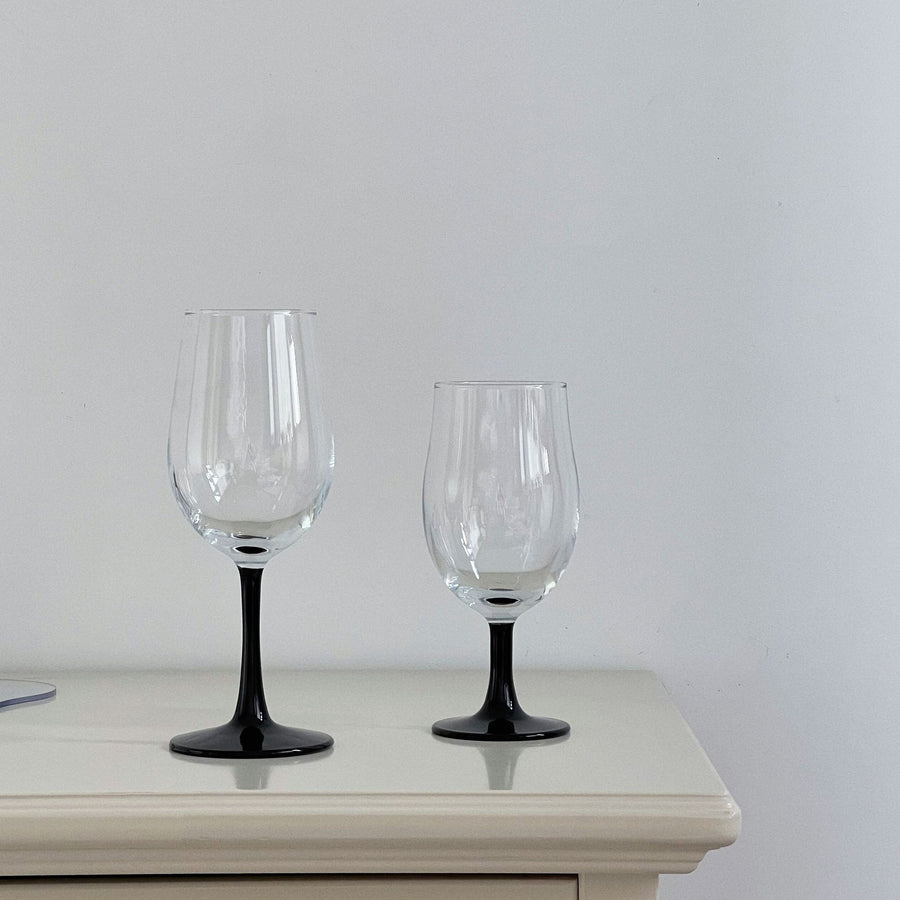 Black Swan Wine Glass